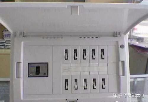 详解家用配电箱的安装方法及配电箱线路图